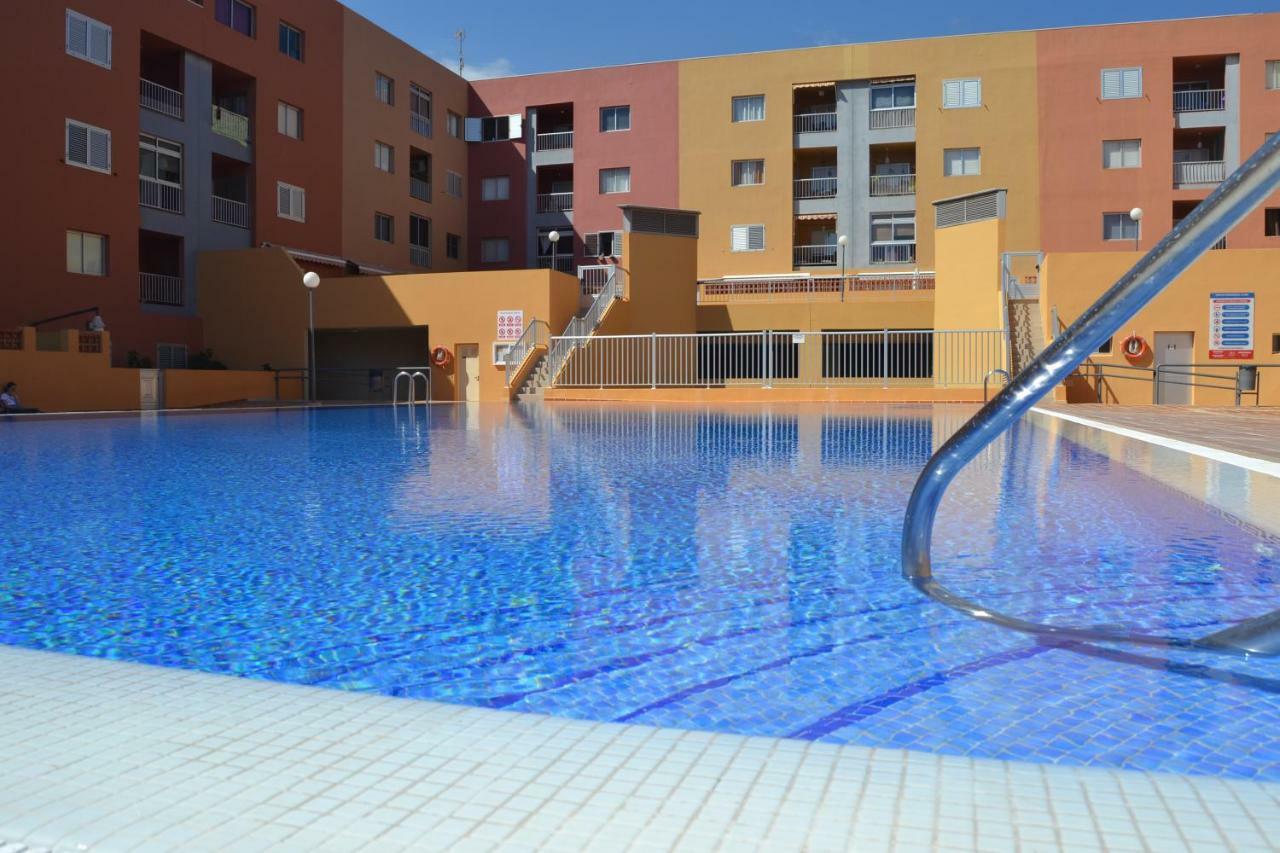 Apartamento Vacacional Atico Frente Al Mar كانديلاريا المظهر الخارجي الصورة