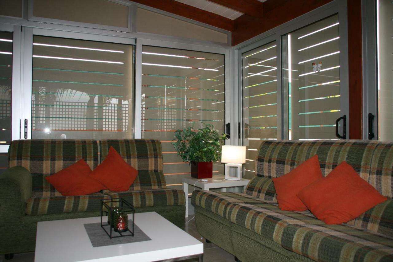 Apartamento Vacacional Atico Frente Al Mar كانديلاريا المظهر الخارجي الصورة